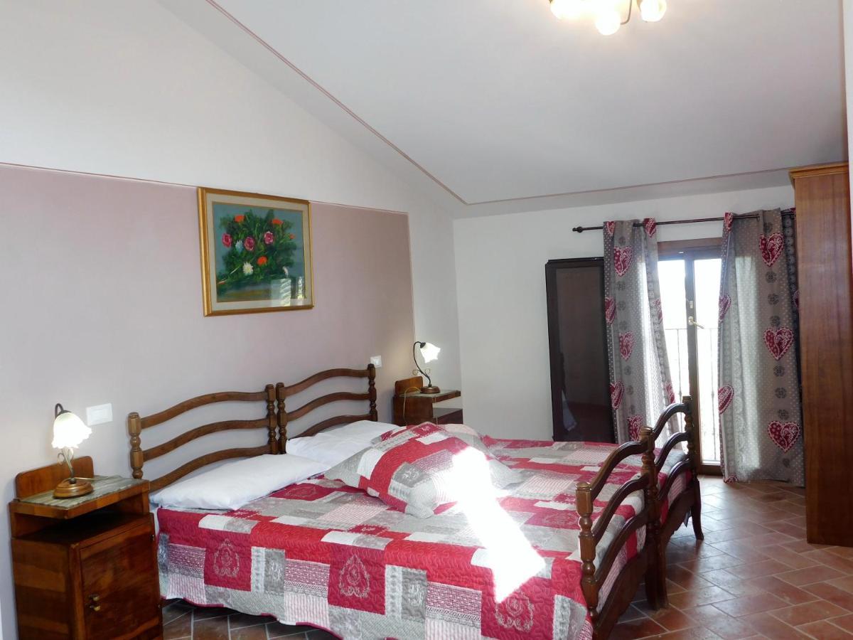 Agriturismo Terre Di Toscana 테리치올라 외부 사진